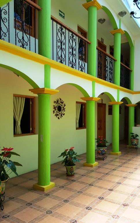 Hotel Posada Las Rosas San Cristóbal de Las Casas Exteriör bild