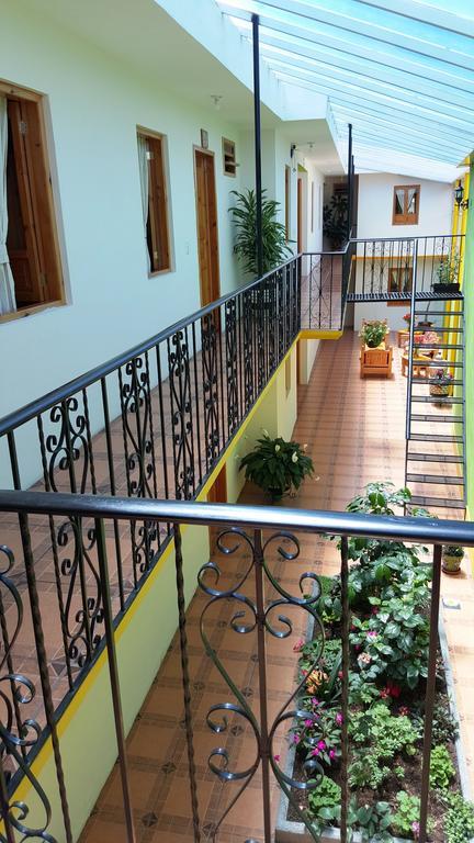 Hotel Posada Las Rosas San Cristóbal de Las Casas Exteriör bild