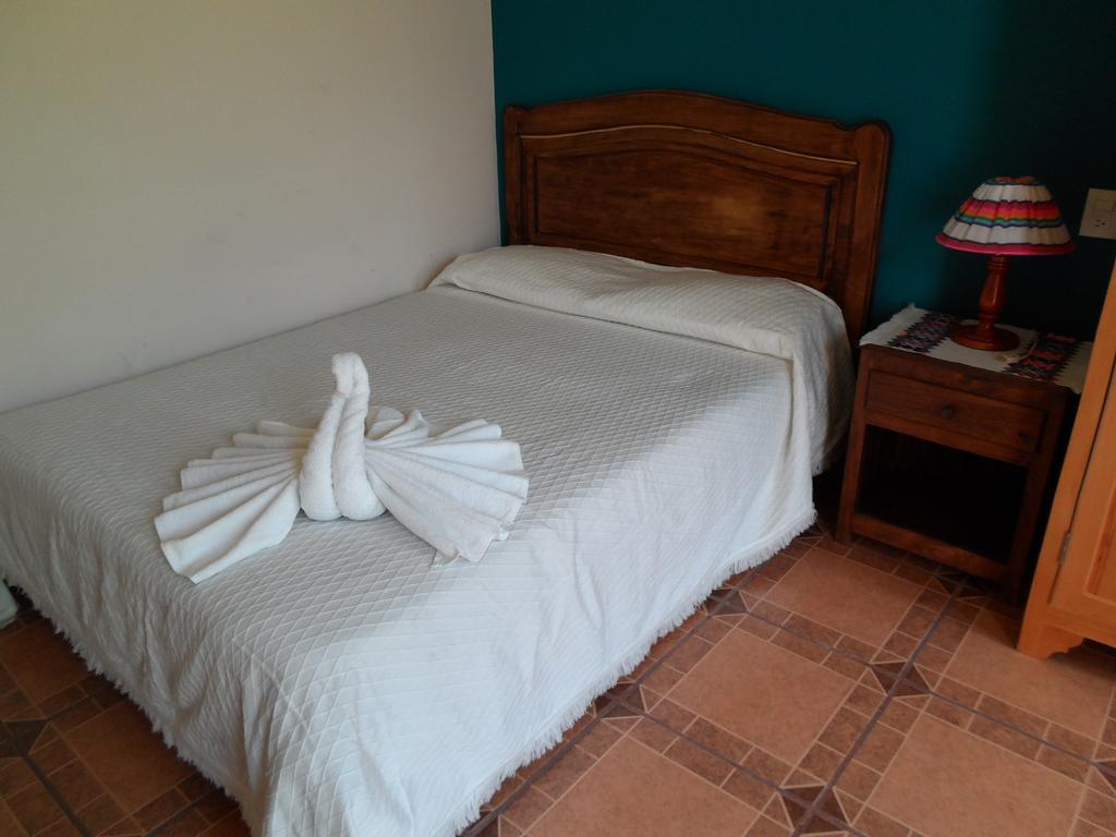 Hotel Posada Las Rosas San Cristóbal de Las Casas Exteriör bild