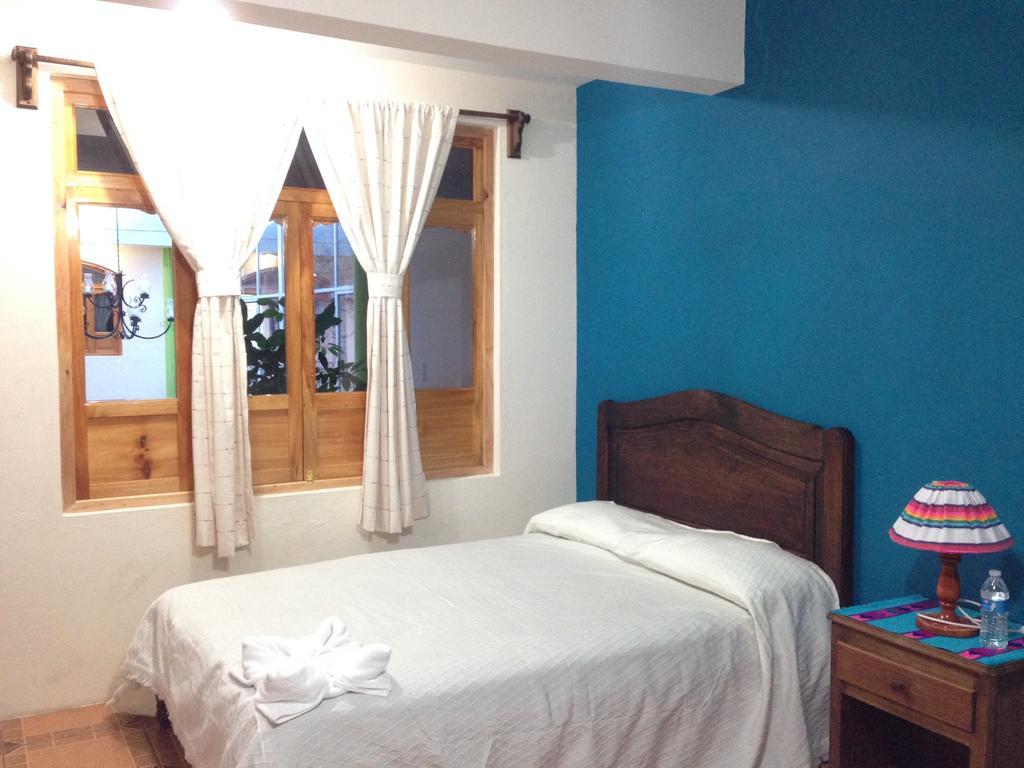 Hotel Posada Las Rosas San Cristóbal de Las Casas Rum bild