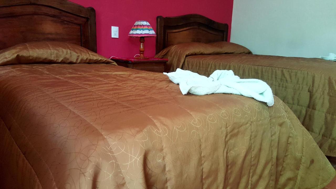 Hotel Posada Las Rosas San Cristóbal de Las Casas Exteriör bild